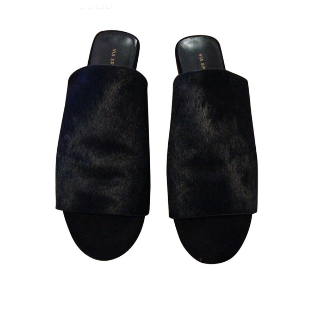 NWT VIA SPIGA Black Heather Sandals size 6